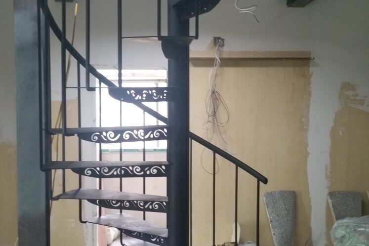 단조문양라운원형계단