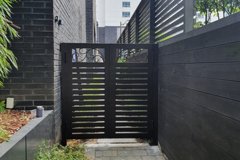 단조문양가로살대양면소형대문