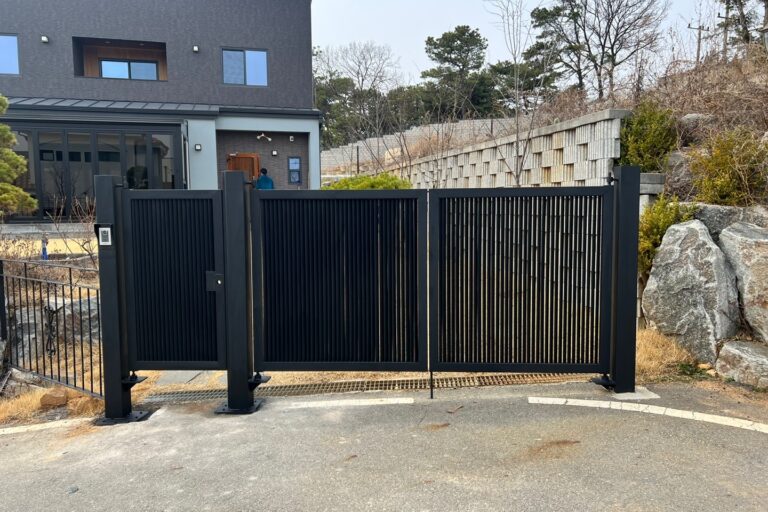 세로살대각관중형대문