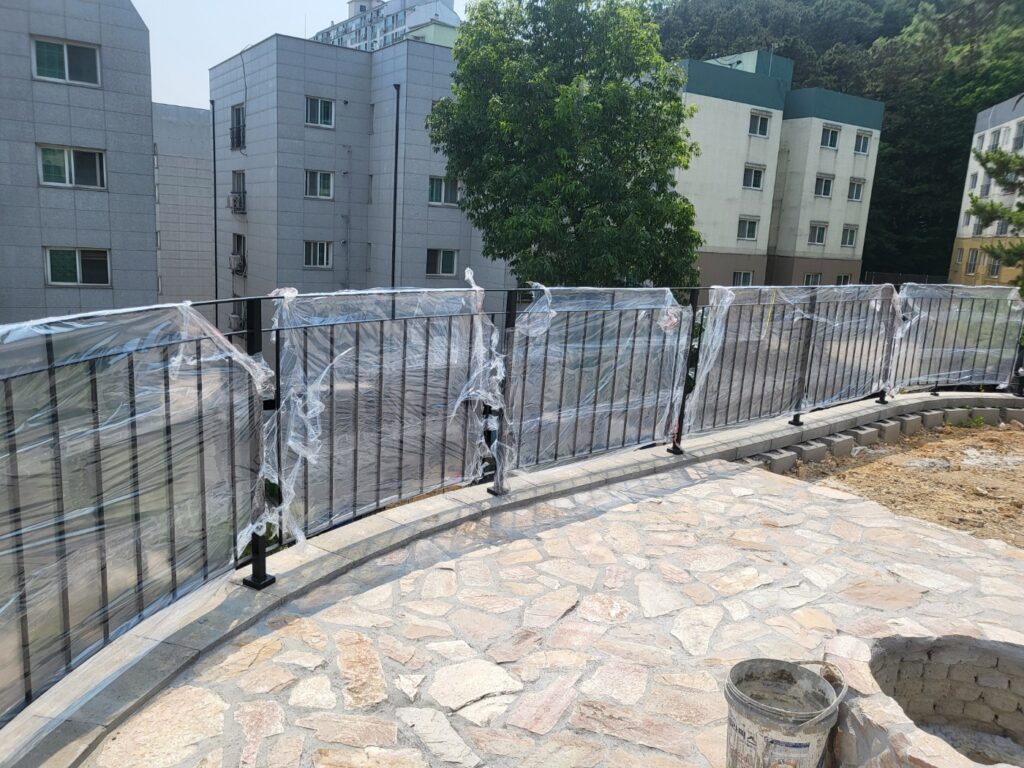 평철+파이프 조합 스틸 난간